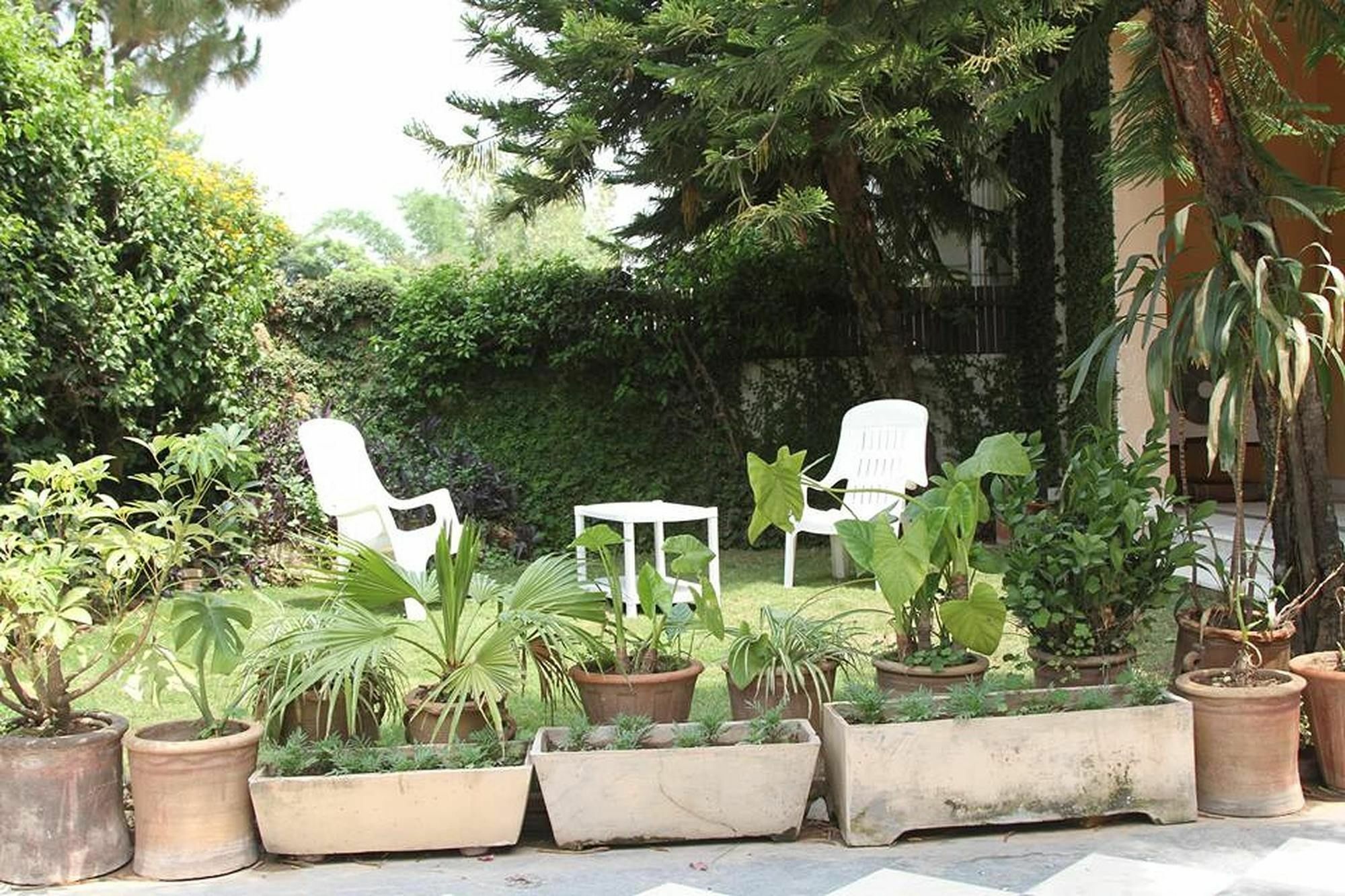 Delano Guest House Islamabad Exterior foto